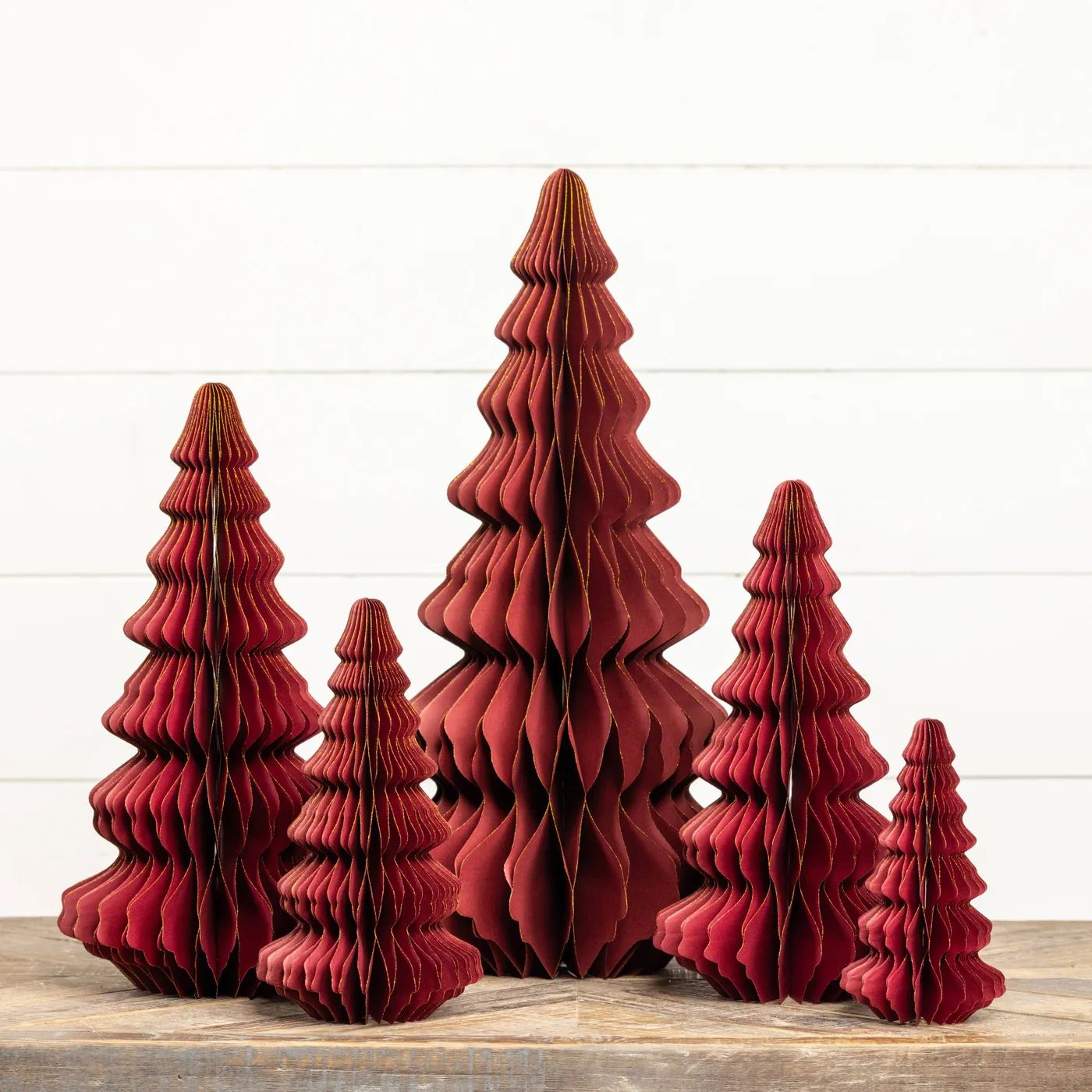 10' BURGUNDY W/ GOLD TRIM PAPER TREE – Details