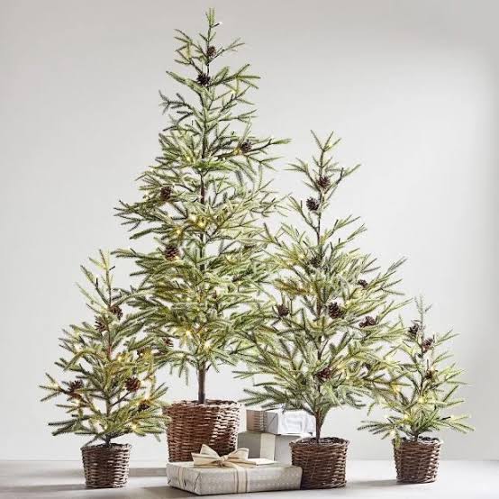 12 Best Tabletop Christmas Trees 2025 | HGTV