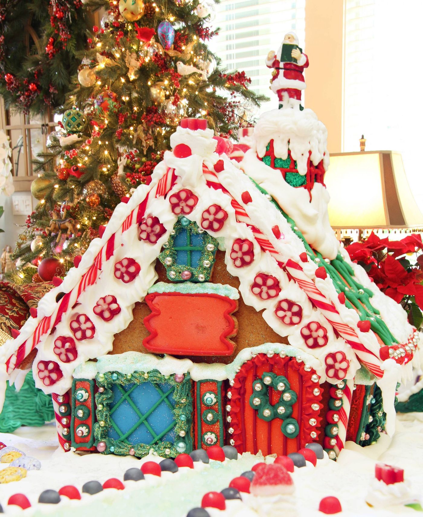 18 Gingerbread House Ideas to Try This Christmas - Dengarden
