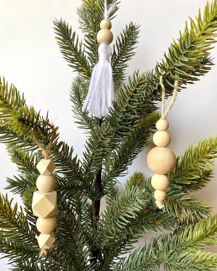 20 DIY Boho-Style Christmas Tree Decorations | Apartment Therapy