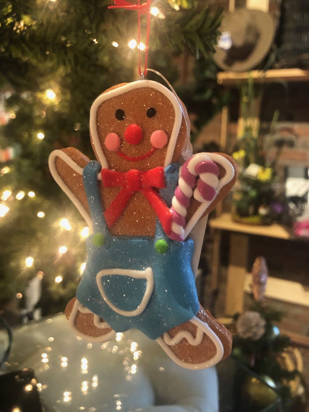 20 Vintage Christmas Decor Ideas That Make Your Tree Look Like a Collected  Heirloom, Not a Store Display