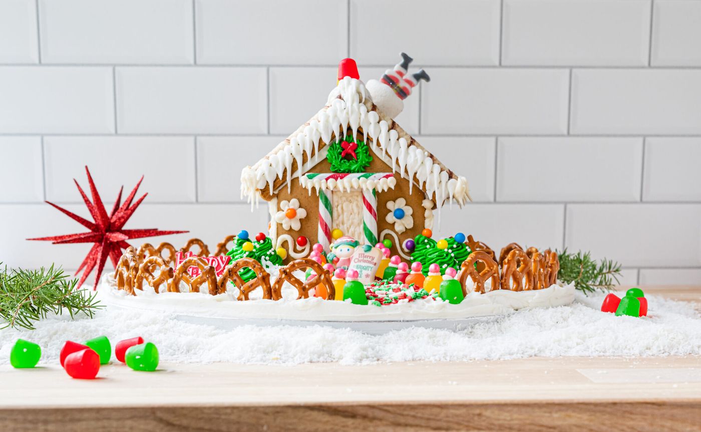 2025 Gingerbread House Decorating Events in Seattle & Bellevue