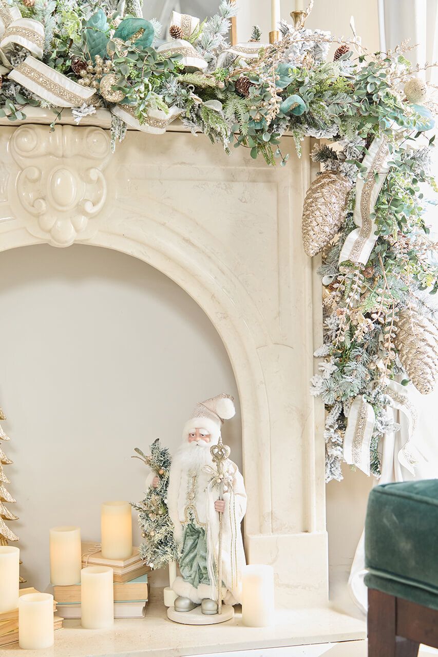 2026 Christmas Tree Trend Ideas: 8 Stunning Decorating Themes - Decorator's  Warehouse