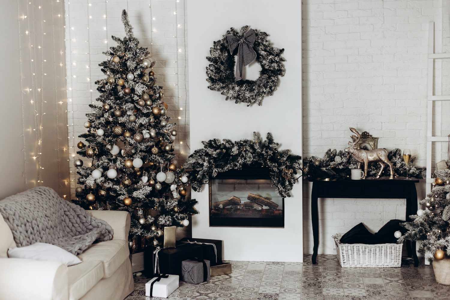 22 Black Christmas Tree Ideas for a Chic and Moody Look