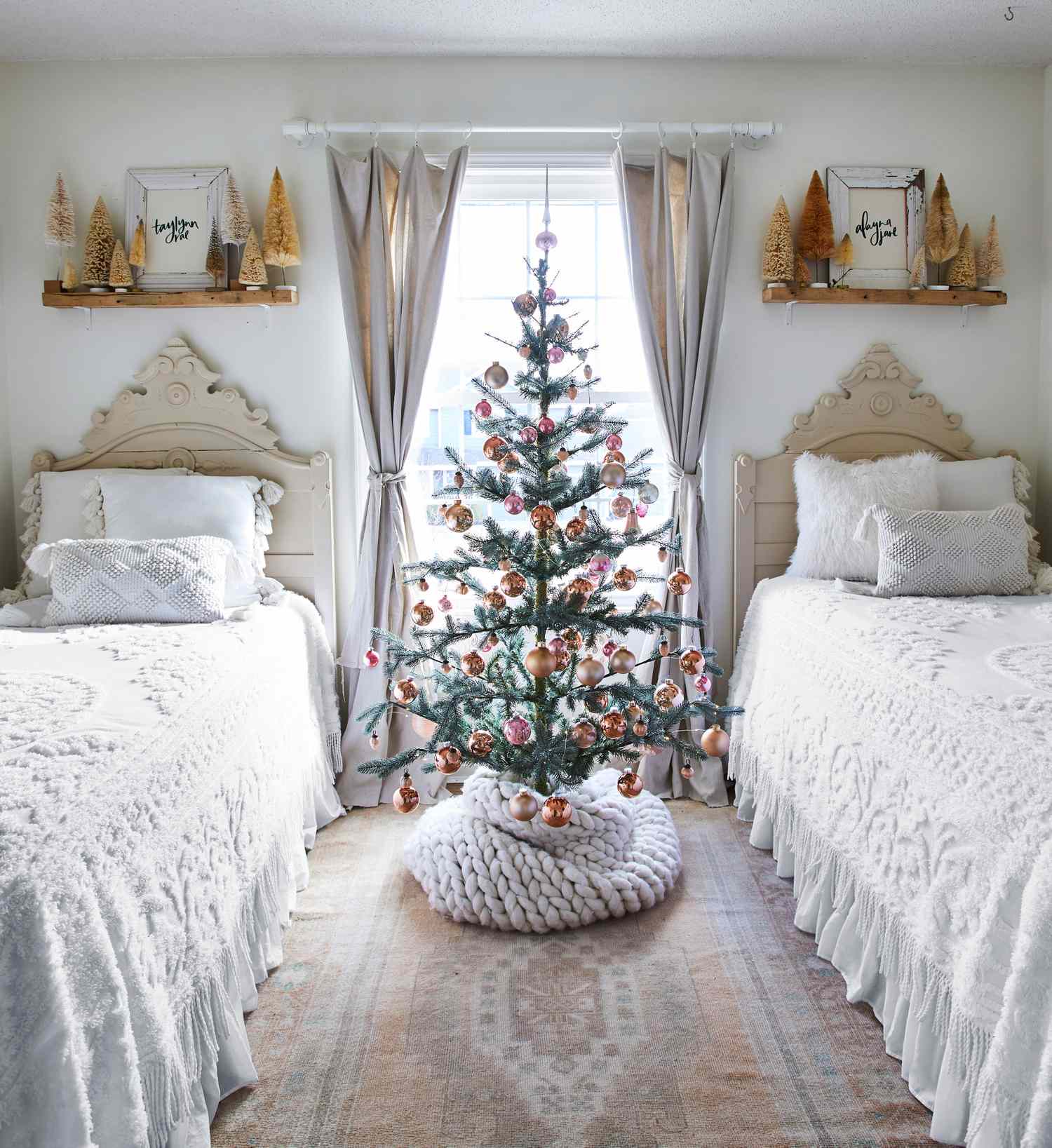 23 Farmhouse Christmas Decor Ideas