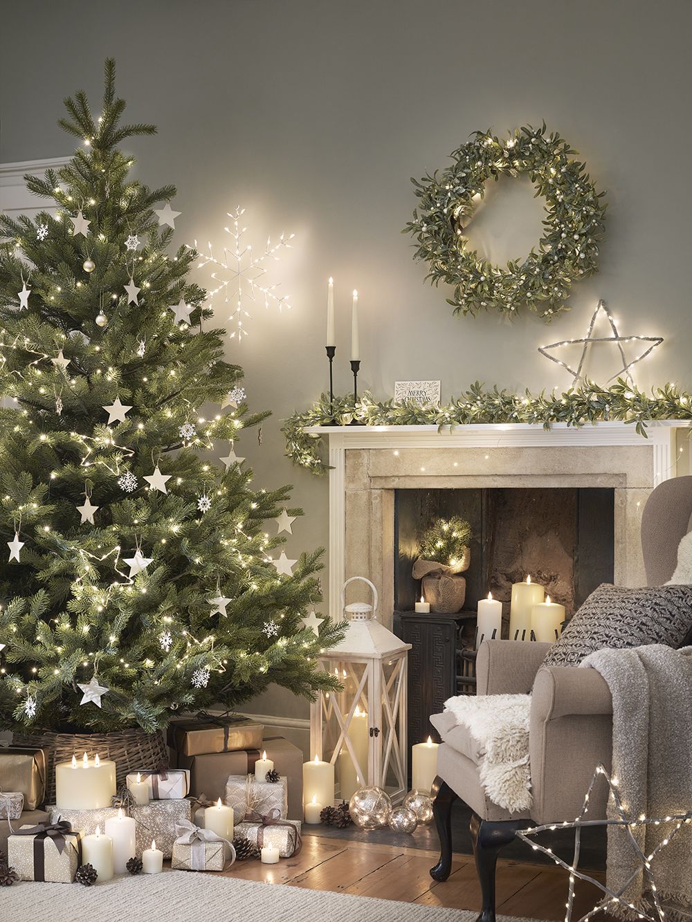 25 Christmas Tree Trends, Themes and Ideas 2025