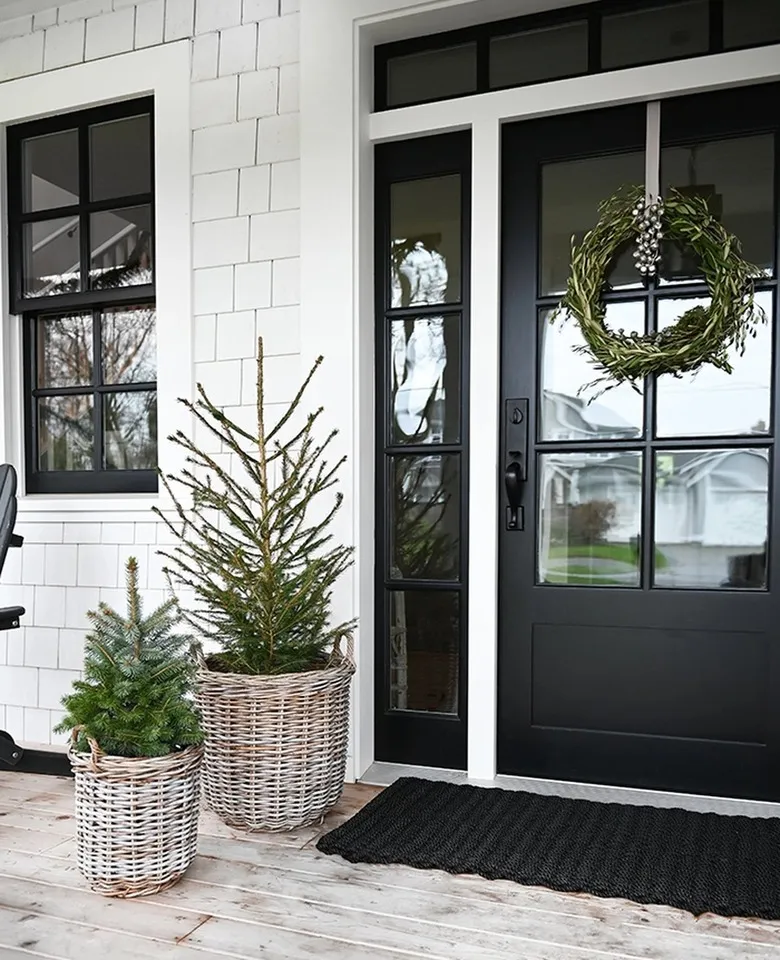 25 Winter Porch Decor Ideas To Make Your Entry More Inviting