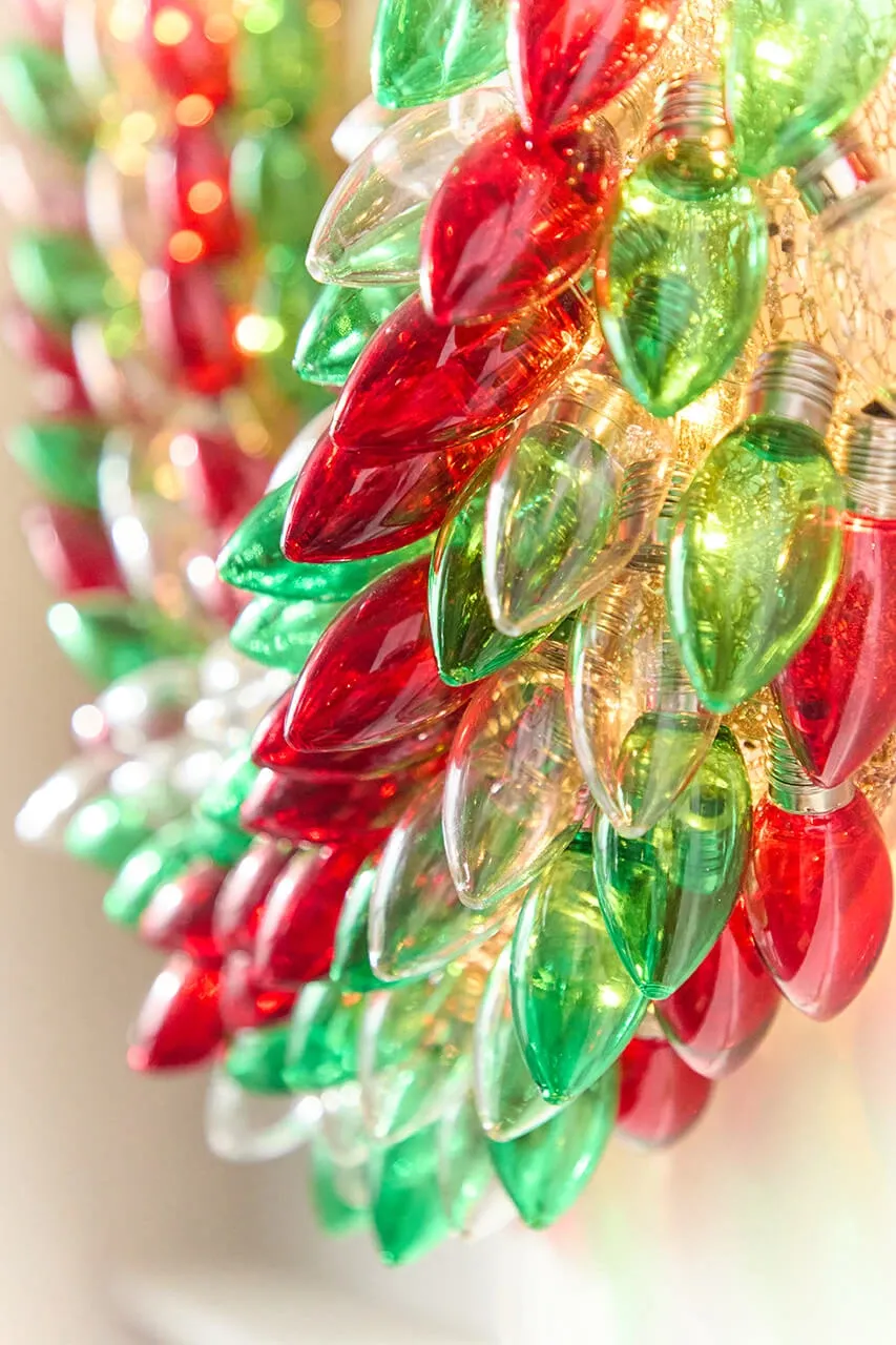 30' Mr. Christmas C9 Bulb Wreath - Red, Green & Clear