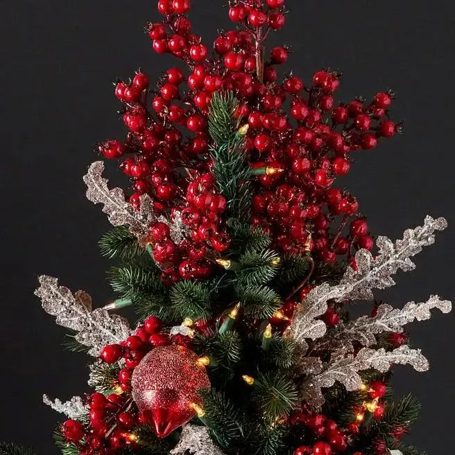 30 Unique Christmas Tree Topper Ideas for 2024