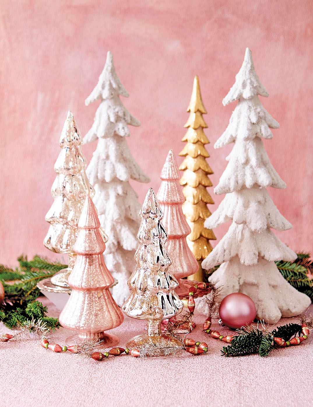 34 Pink Christmas Decor Ideas for a Nontraditional Twist