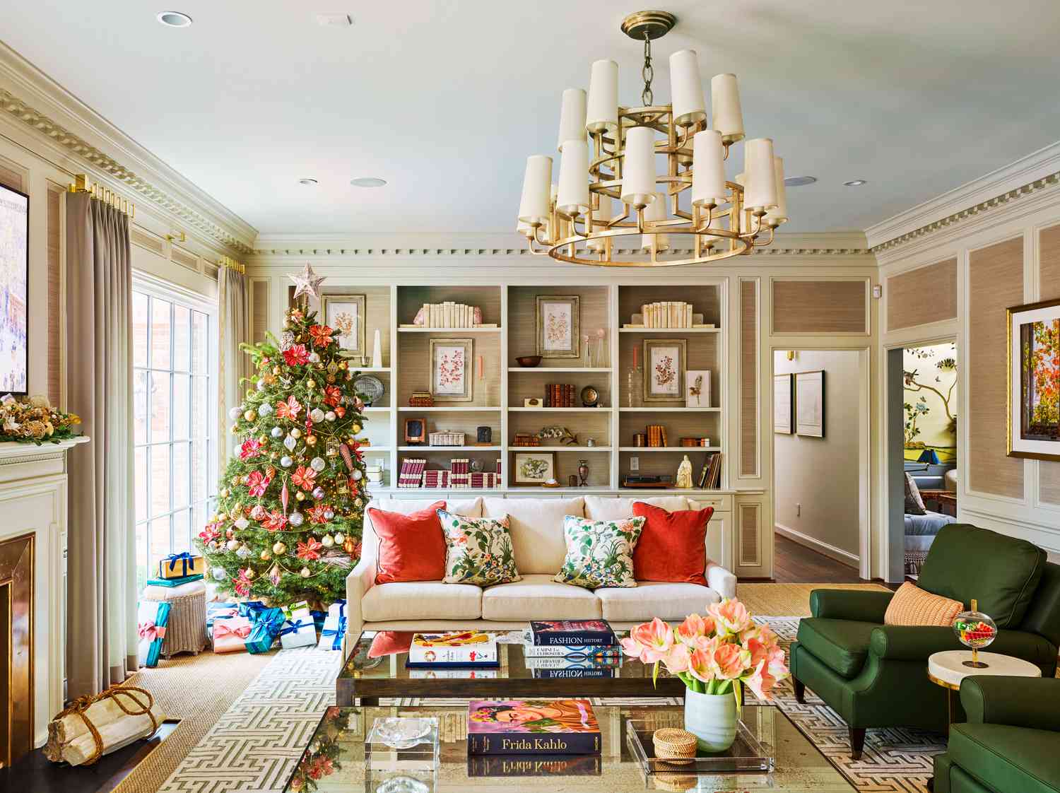 48 Best Living Room Christmas Decorating Ideas