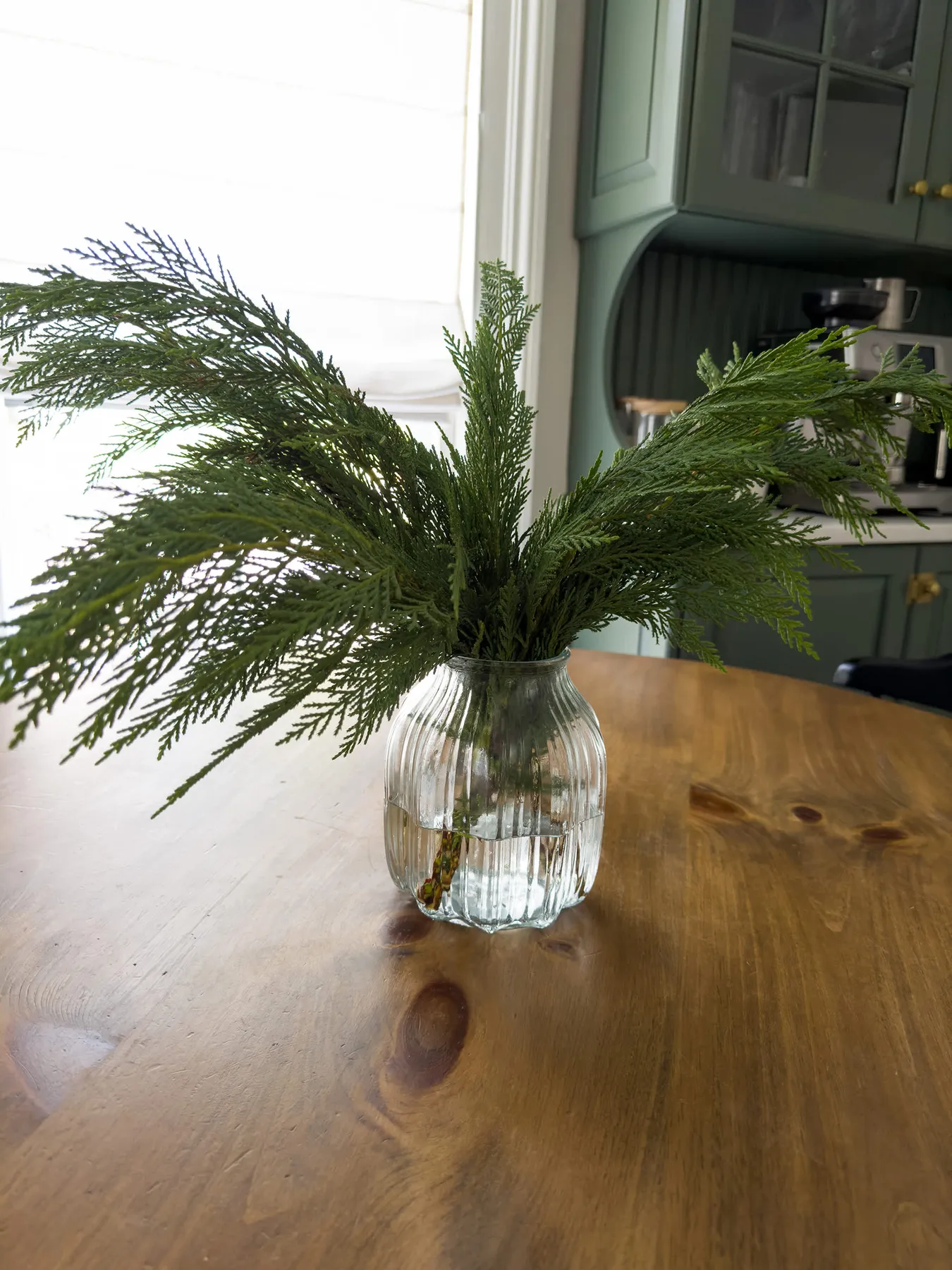 5 Holiday Centerpiece Ideas Using Joanna Gaines' Clever Hack | Apartment  Therapy