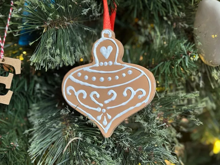 5 Little Monsters: Painted Gingerbread Ornaments