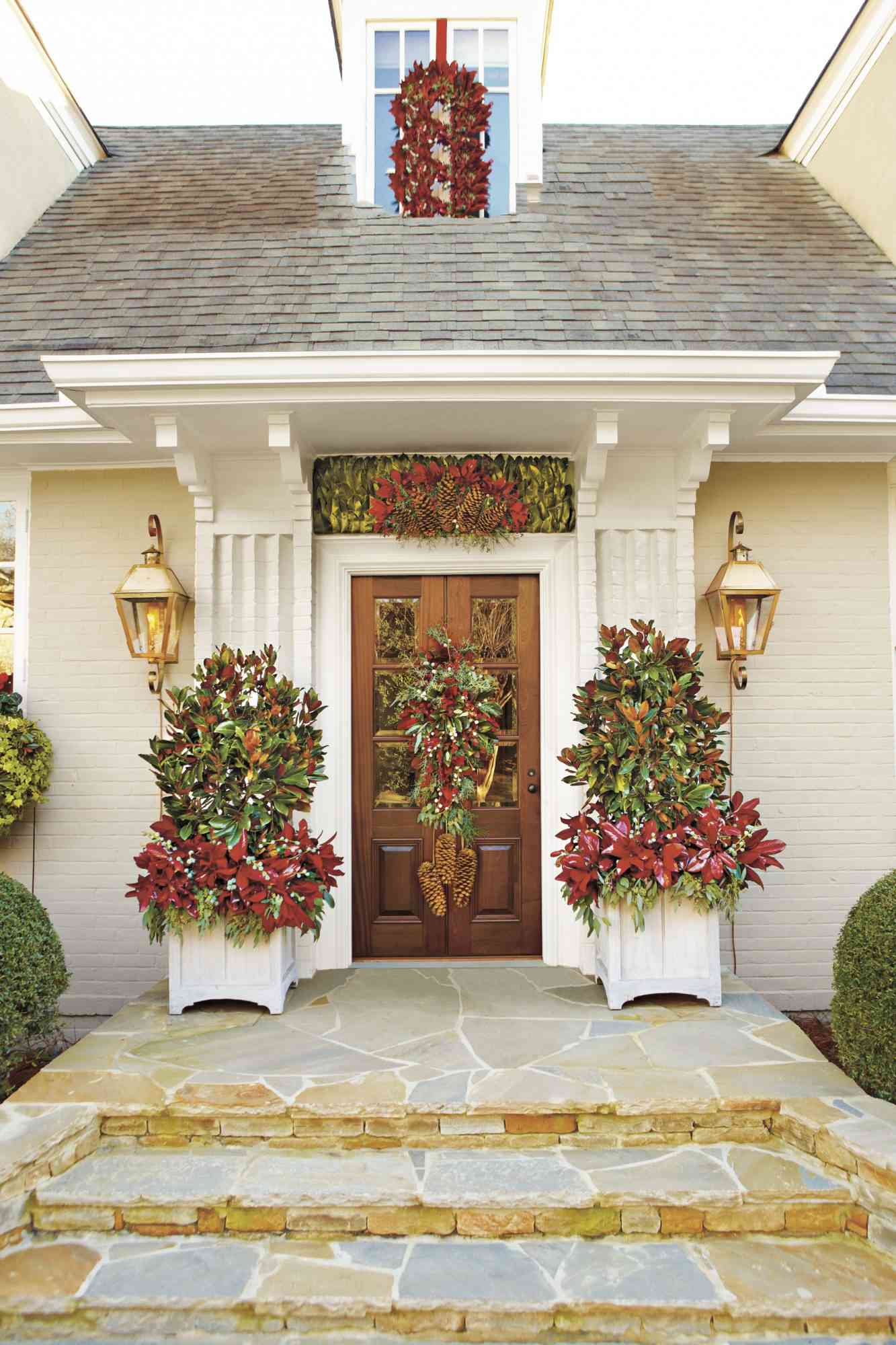 50 Cheerful Outdoor Christmas Decor Ideas
