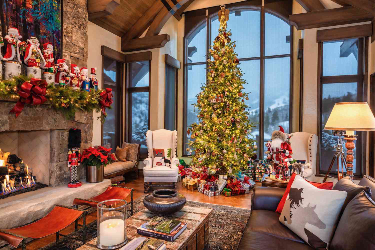 50 Festive and Cozy Christmas Living Room Decor Ideas Worth Copying