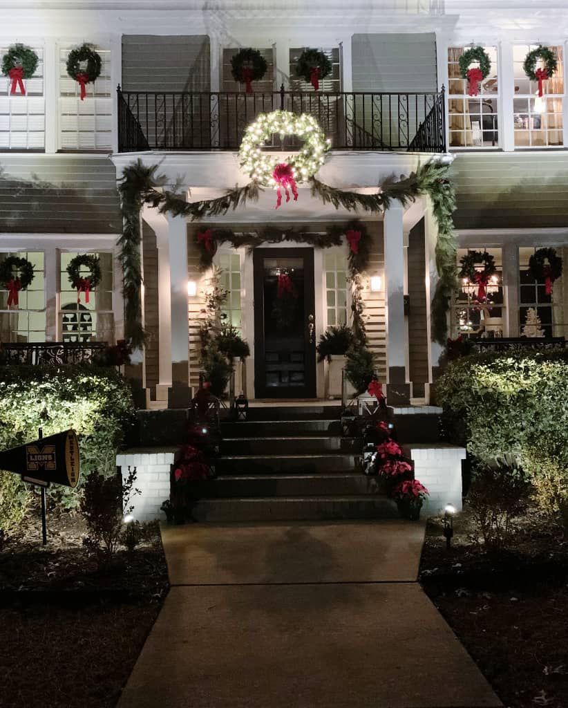 51 Outdoor Christmas Lights Ideas to Brighten Your Holiday