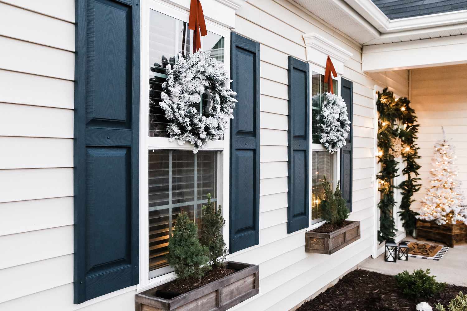 51 Outdoor Christmas Lights Ideas to Brighten Your Holiday
