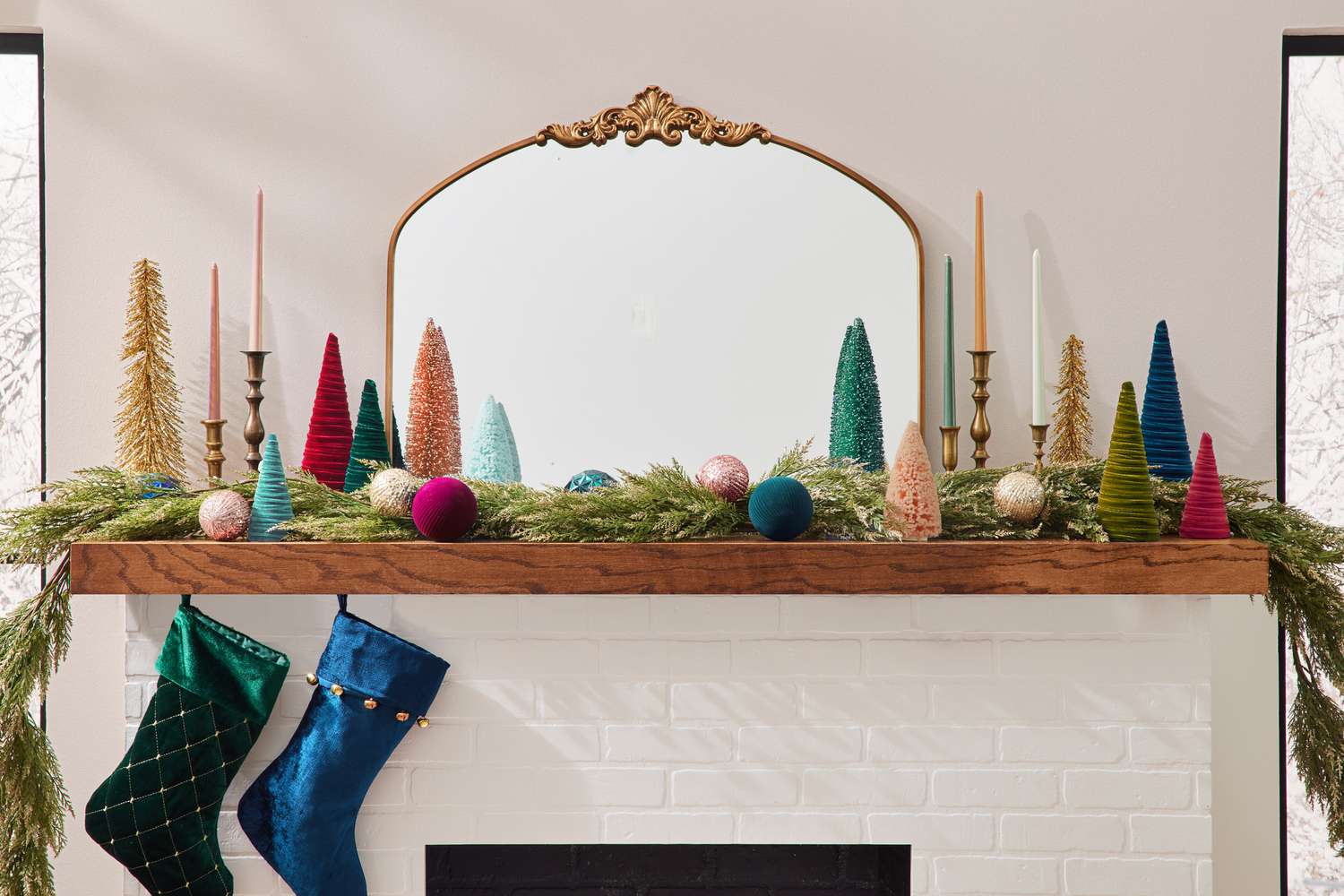 56 Christmas Mantel Decor Ideas for a Festive Home