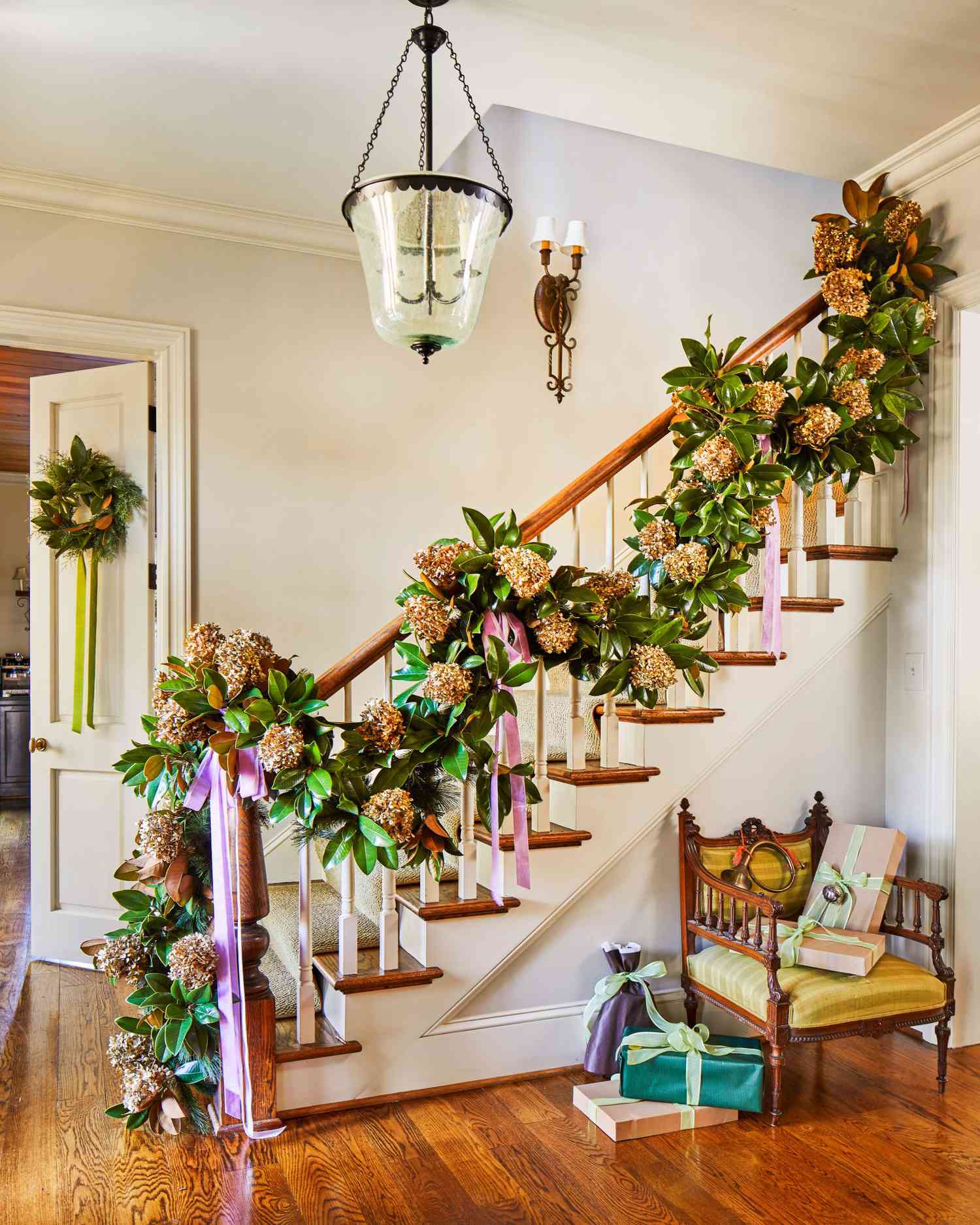 70 Ways To Decorate With Fresh Christmas Greenery