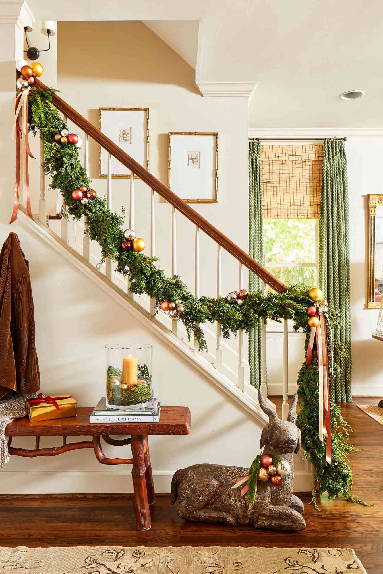 70 Ways To Decorate With Fresh Christmas Greenery