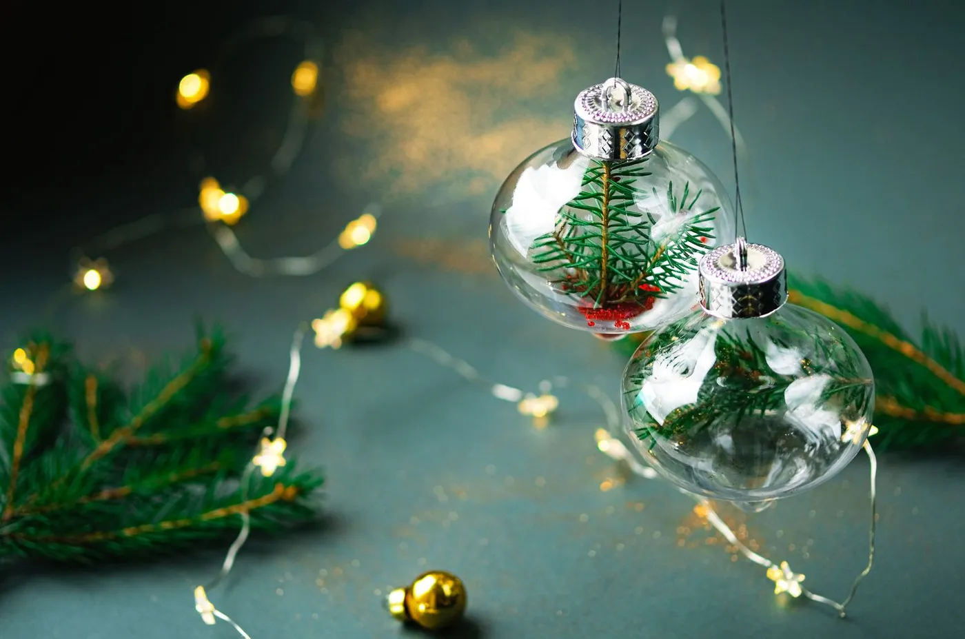 8 Ideas for Making DIY Clear Christmas Ornaments