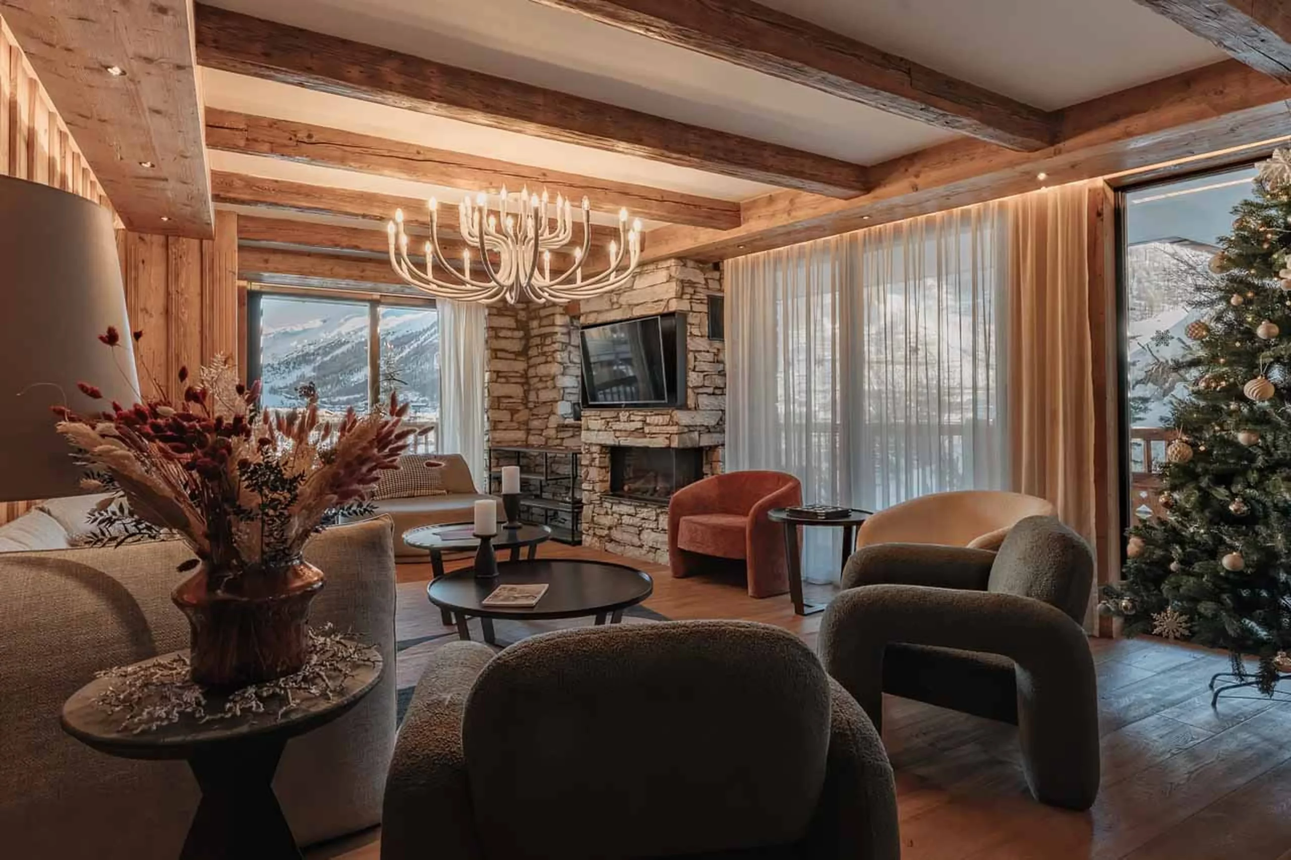 Apartment Best View - Apartment with Hammam in Val d'Isere, Sleeps 10 | Leo  Trippi