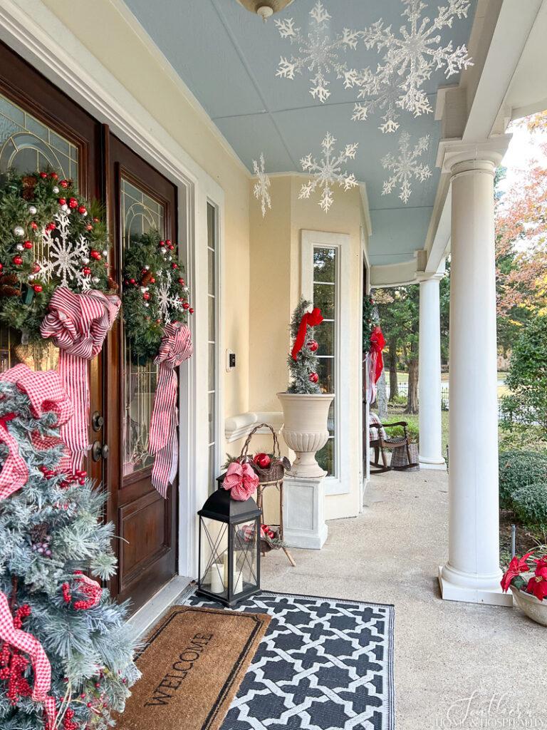 Awesome outdoor Christmas decorations for festive looks – VinWonders