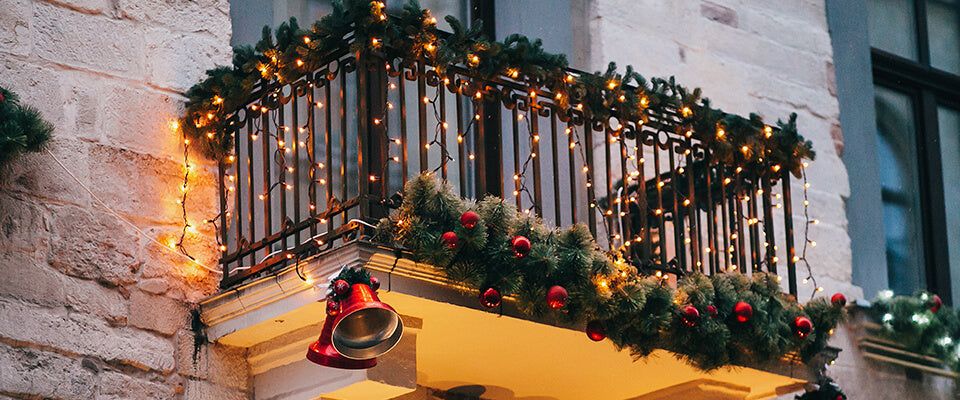 Balcony Lights: Tips and Ideas for a Cozy Outdoor Space