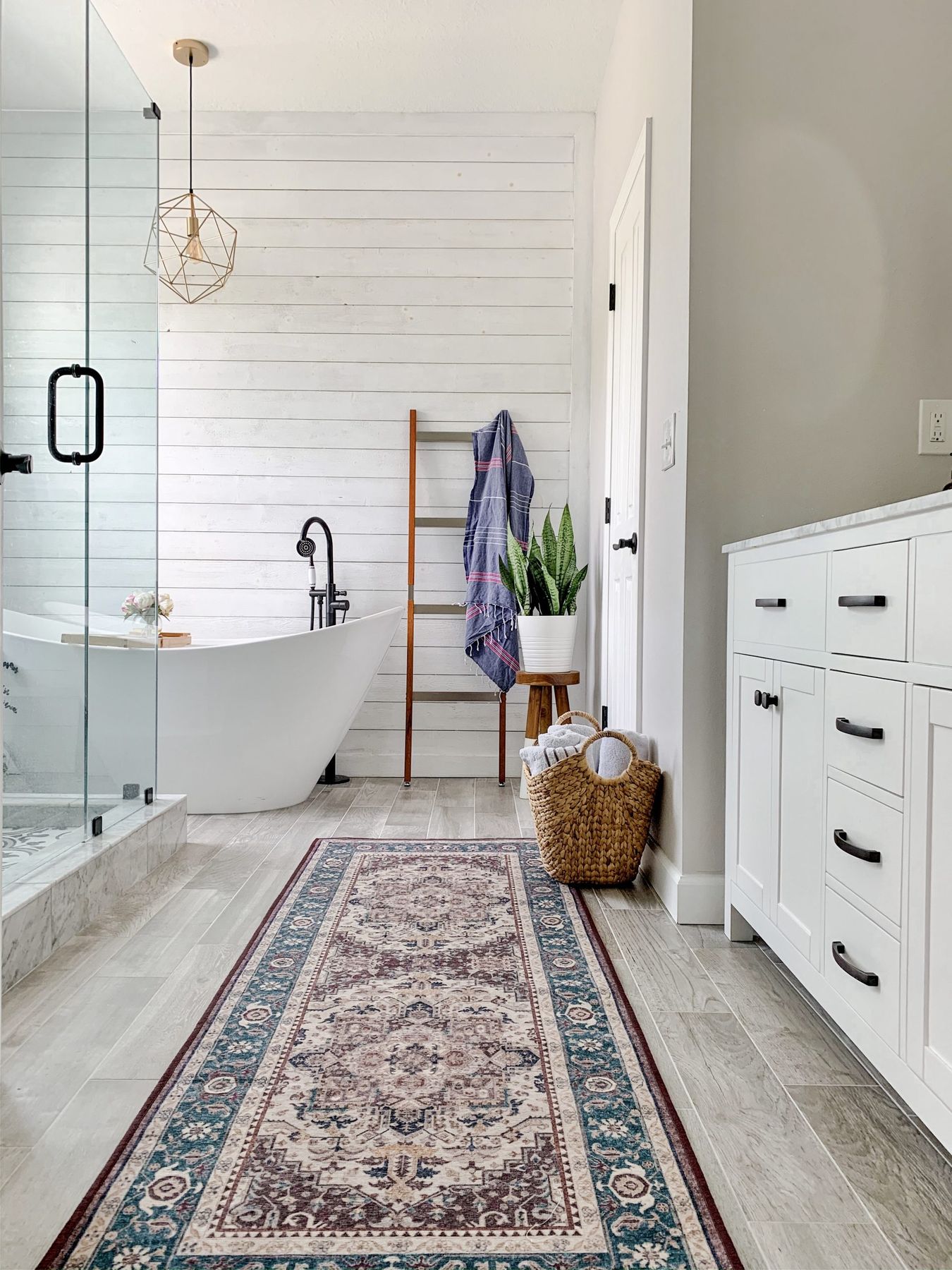Bathroom Rug Ideas: Washable Bath Mats, Runners & Rugs | Ruggable US