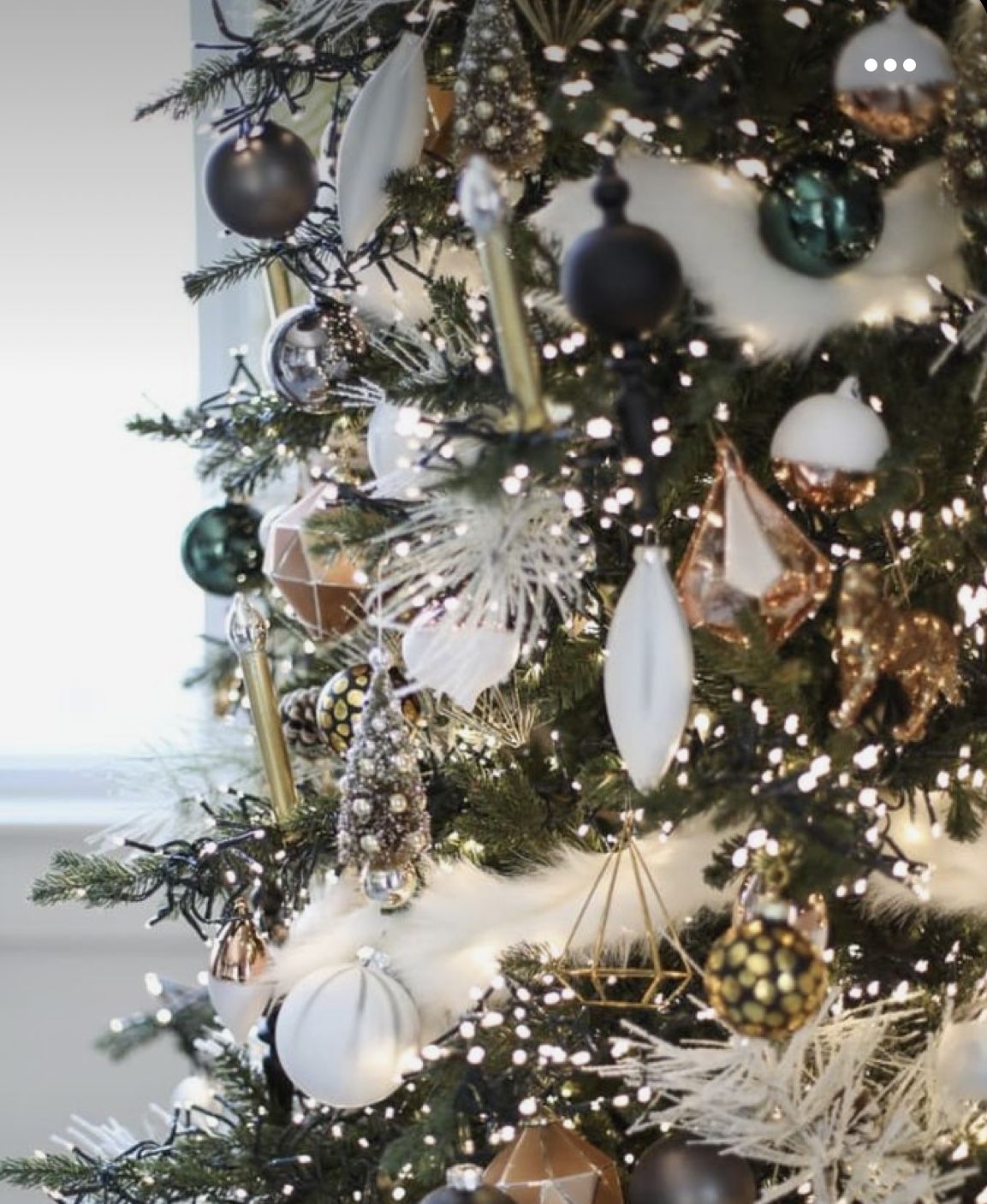 Black and Gold Christmas | Ami Samuel Interiors