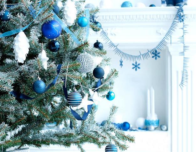 Blue and White Christmas Colors, Elegant Cool Color Combinations for Holiday  Decor