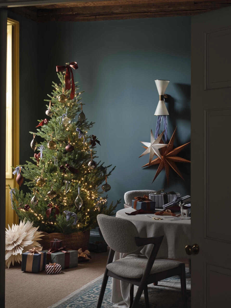 Blue & Brown Christmas Decorations | Layered Lounge