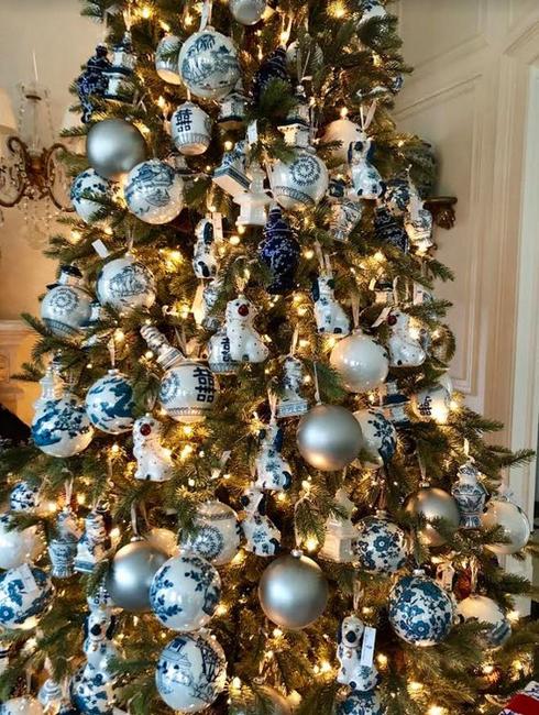 Blue Christmas Tree Decorations, How to Add Modern Blue to Holiday Decor
