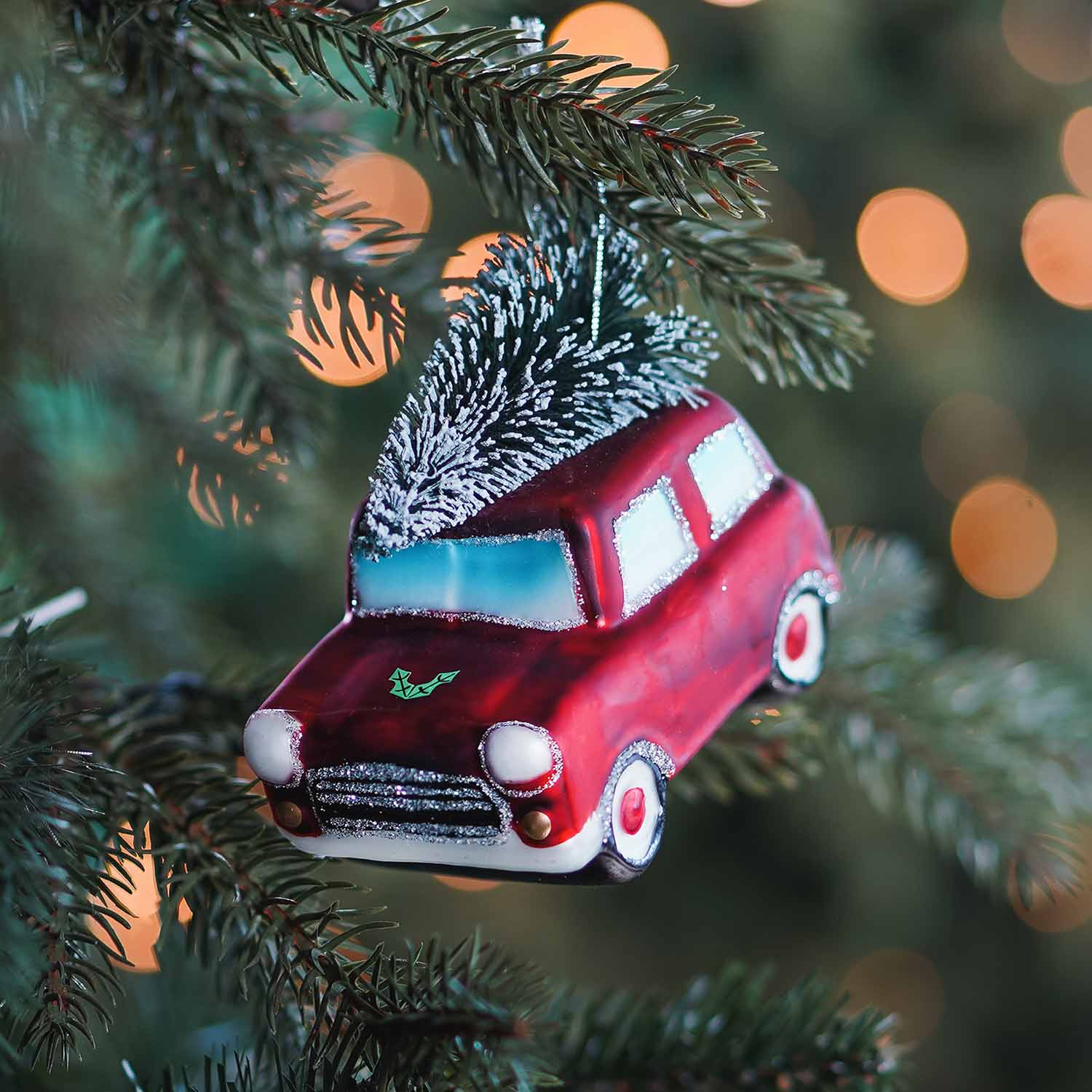 Car Glass Hanging Figurine 9.5cm Red