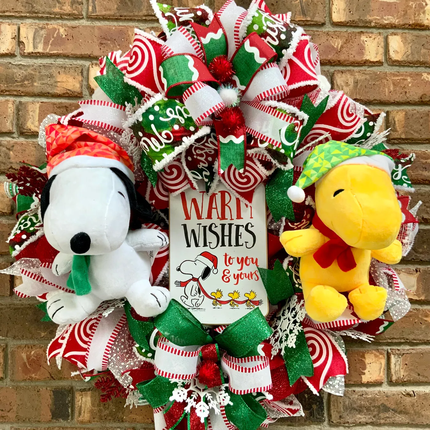 Christmas Snoopy Wreath - Peanuts Holiday Decor | Amour Front Door