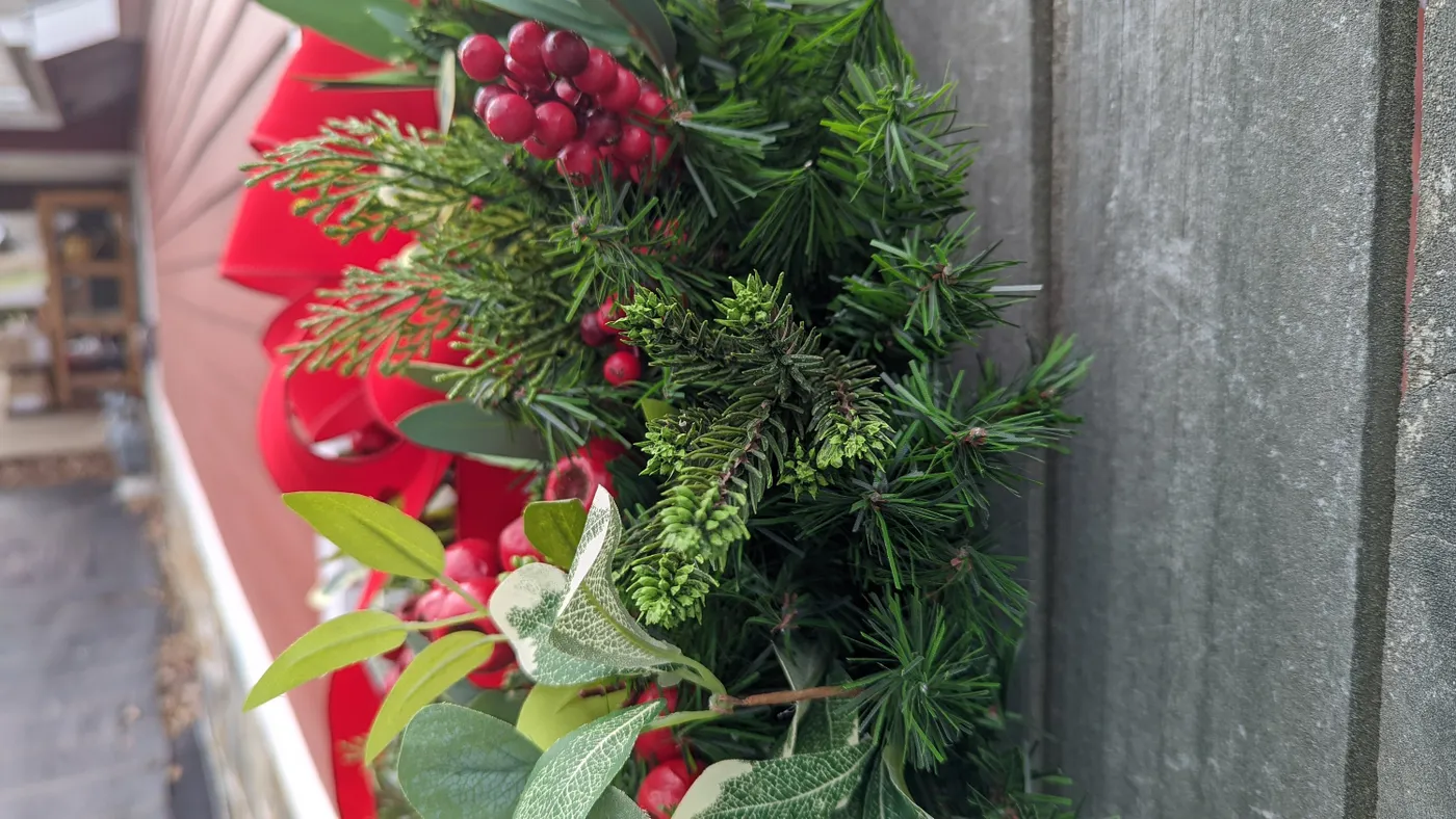 Christmas Wreaths / Traditional Christmas Red Velvet Bow Christmas Wreath, Christmas Door Wreath with Matching Window Bows Available 289