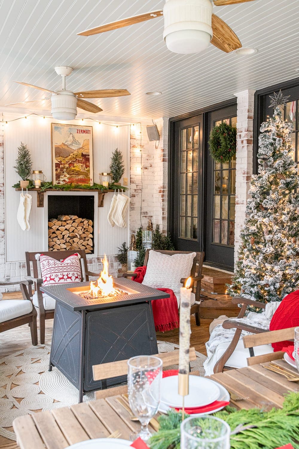Cozy Christmas Back Porch - Bless'er House