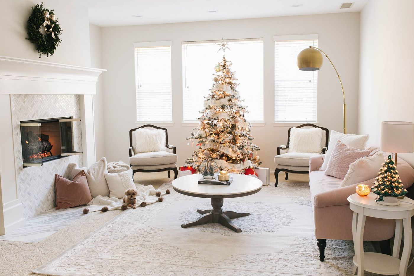 Cozy Christmas Decor | Daryl-Ann Denner