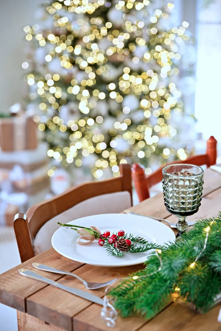 Creative Christmas Dining Ideas - Town & Country Living