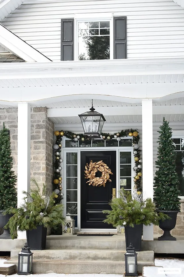 ELEGANT CHRISTMAS PORCH DECORATING - CITRINELIVING