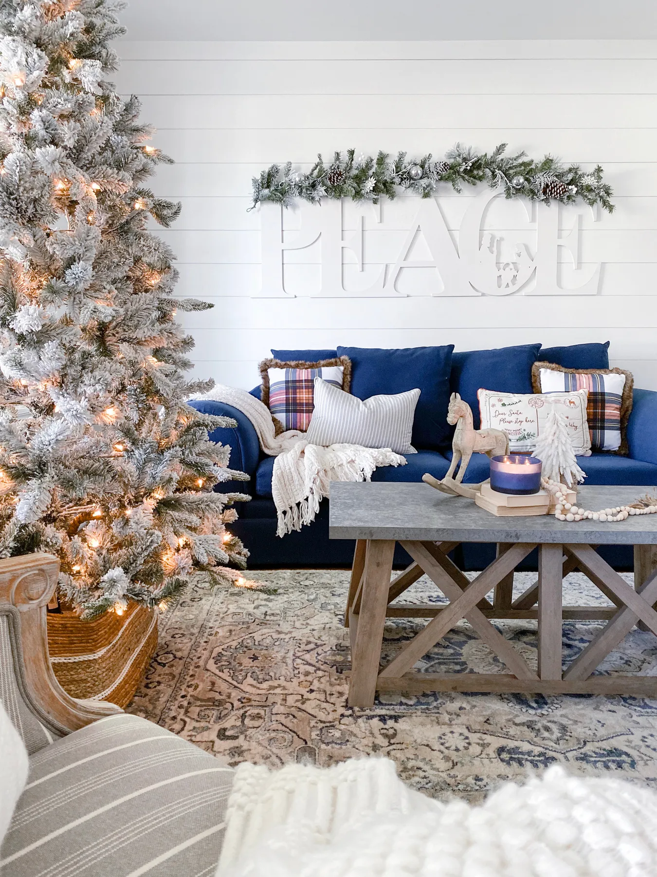 farmhouse Christmas tree - Lolly Jane