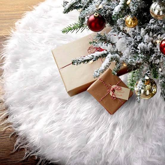 Faux Fur Christmas Tree Carpet - Life Changing Products
