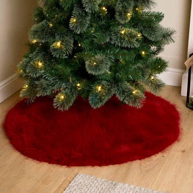 Festive Feeling Christmas Faux Fur Tree Skirt | Home Bargains