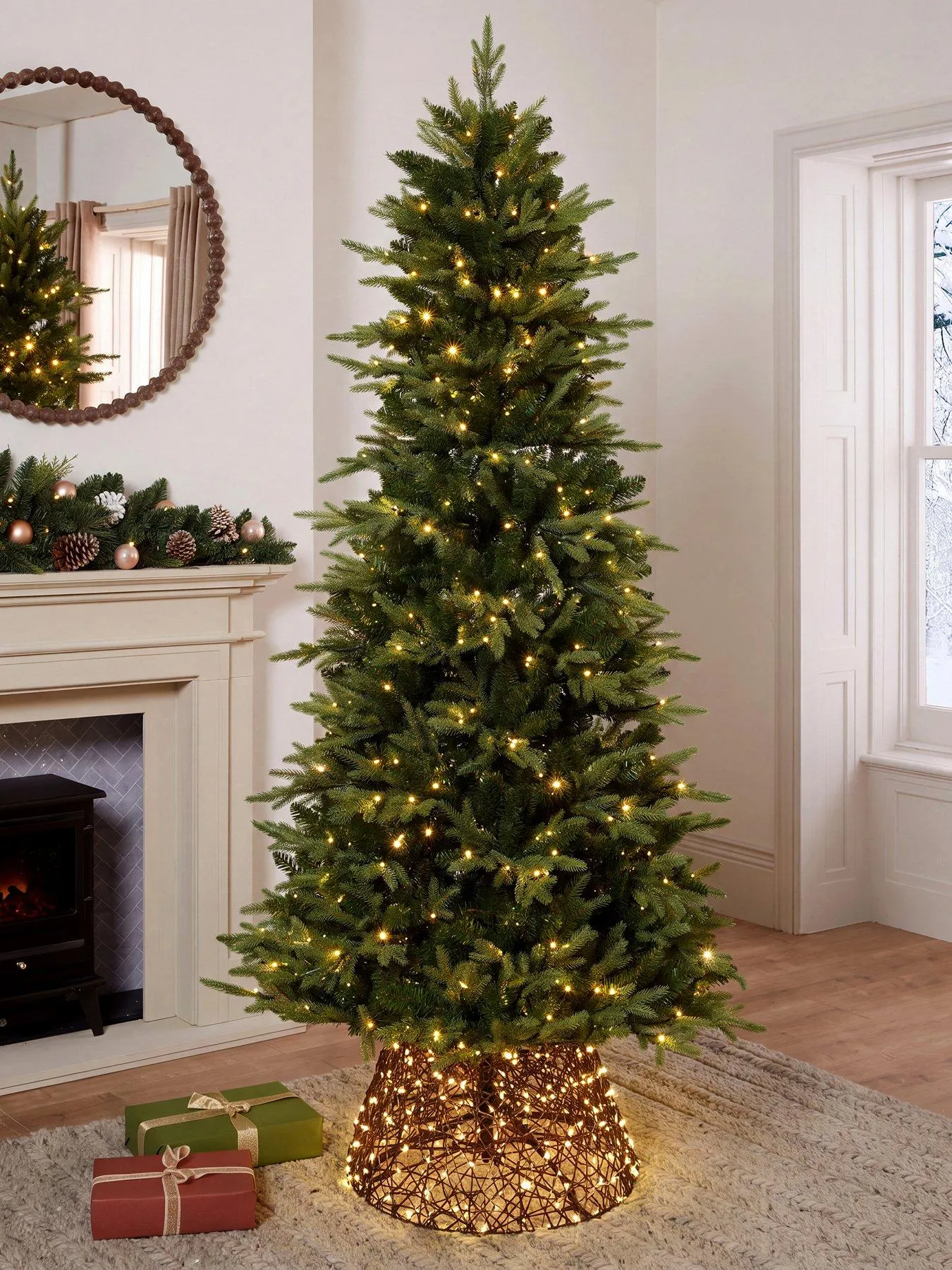 Festive | Pre-Lit | Green | Very