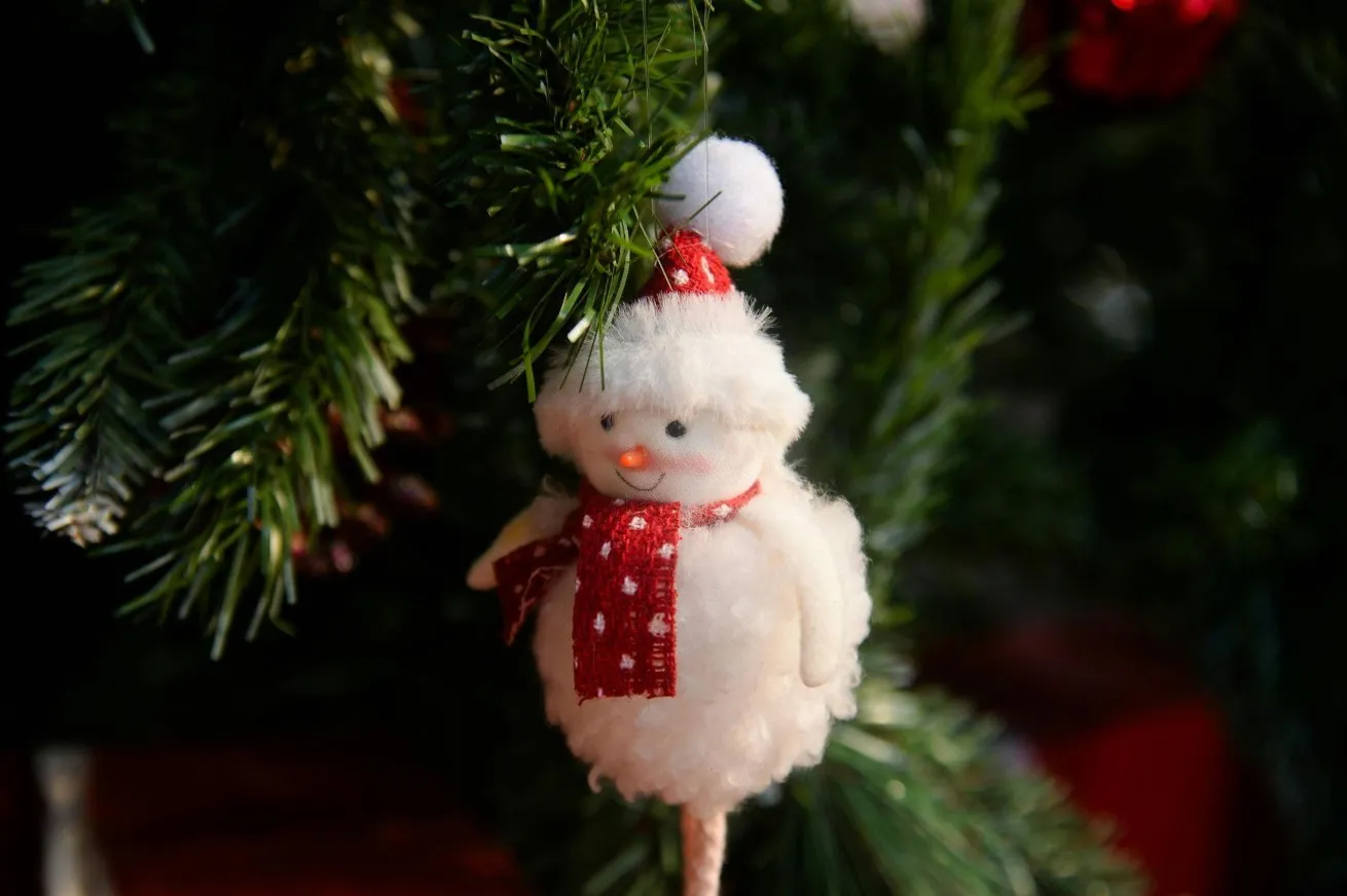 Find the Best Deals on Artificial Christmas Trees - Christmas Present Ideas