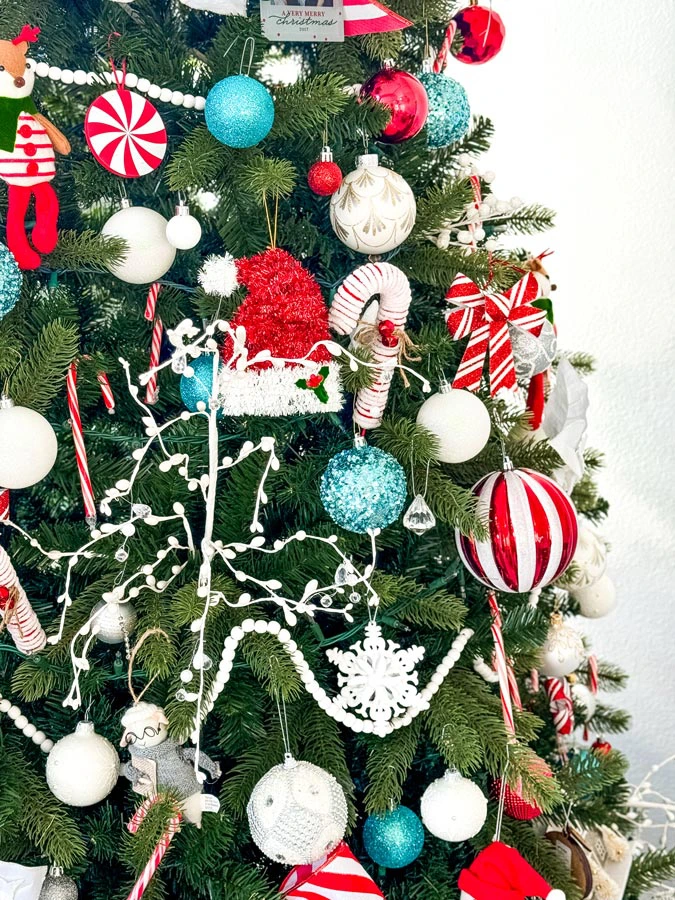 Fun Candy Cane Christmas Tree Theme & Decorations