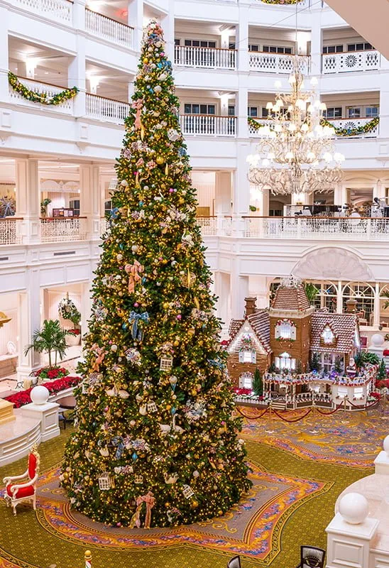 Grand Floridian at Christmas - Disney Tourist Blog