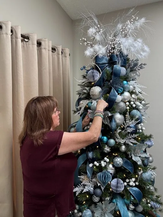 Holiday Decor Installs - Simply LaMayed Custom Decor