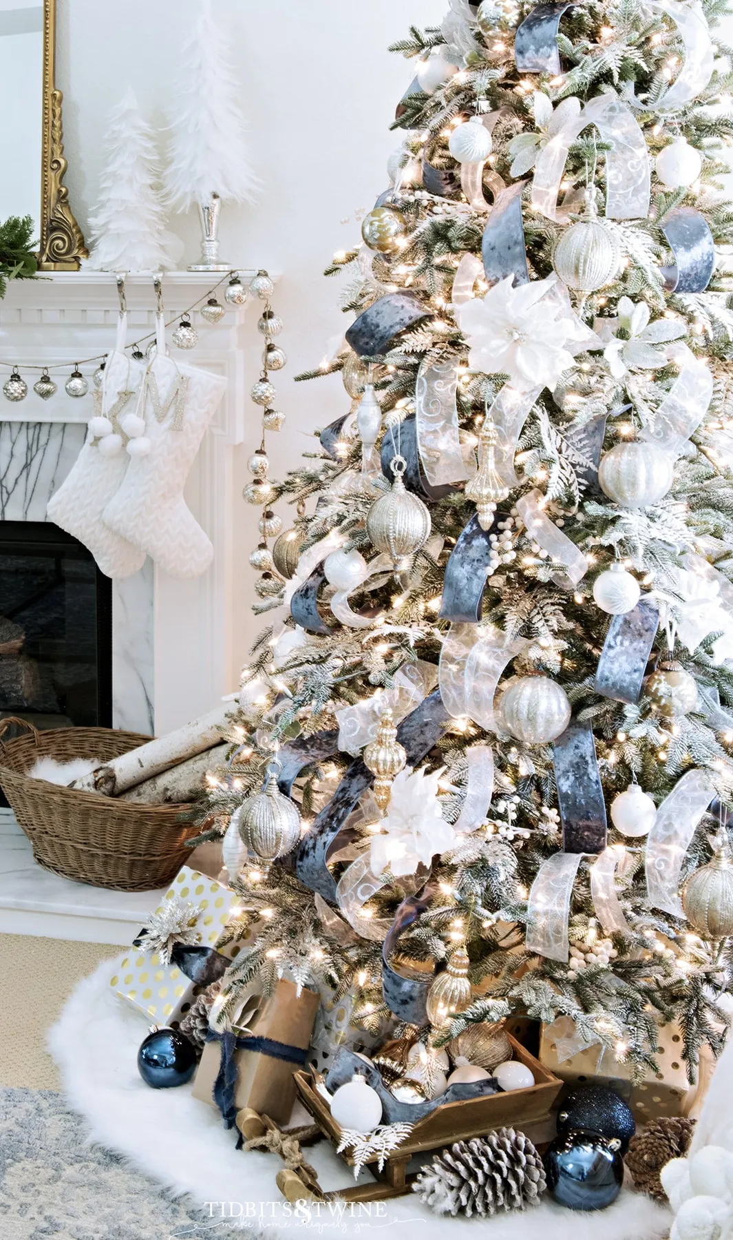 How To Add Ribbon Loops To A Christmas Tree - Full Decorating Tutorial