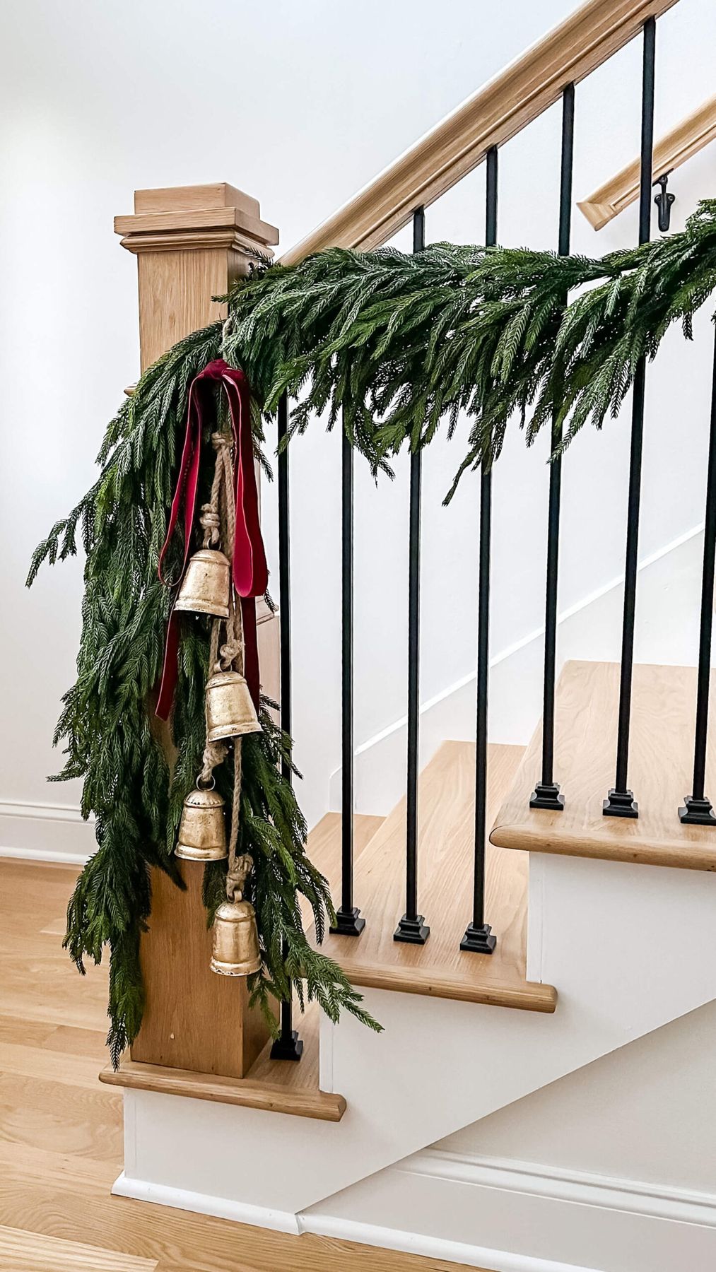 How To Hang Garland On A Staircase - allisonskiff.com